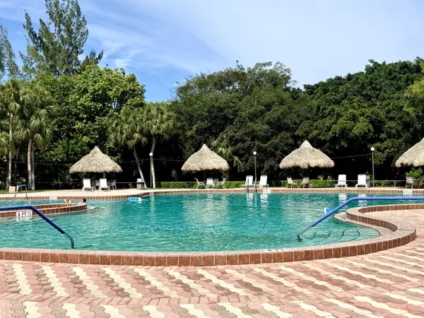 3040 Holiday Springs BLVD 106, Margate, FL 33063