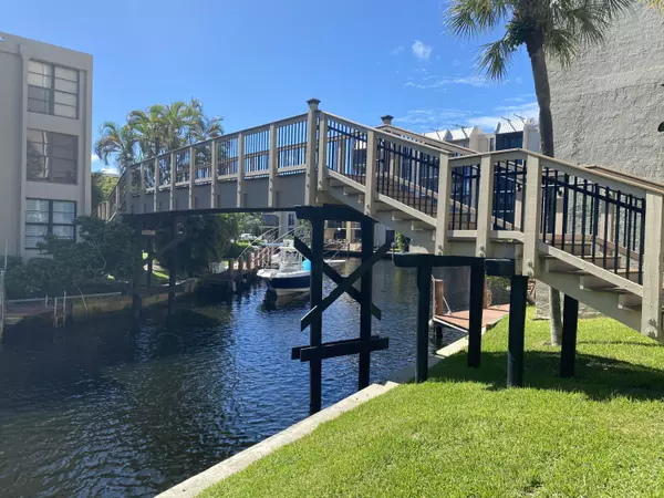 21 Royal Palm WAY 503, Boca Raton, FL 33432