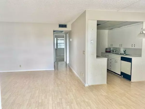 Boca Raton, FL 33434,3063 Ainslie D