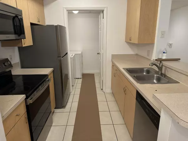 Lake Worth, FL 33463,5032 Lantana RD 2205
