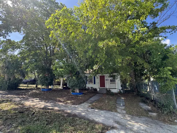 West Palm Beach, FL 33407,932 31st ST