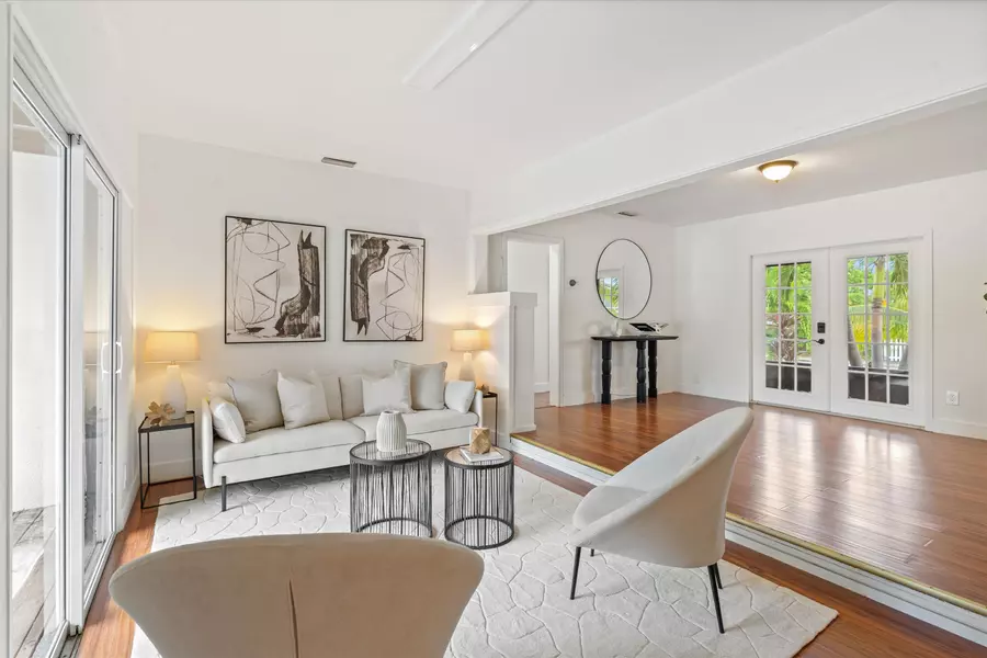 717 N E ST, Lake Worth Beach, FL 33460