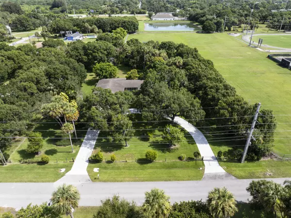 Fort Pierce, FL 34947,3912 Delaware AVE