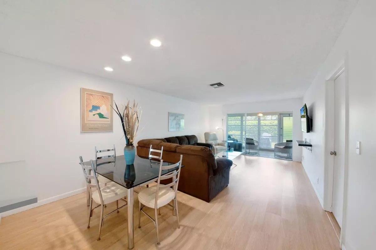 Delray Beach, FL 33484,13670 Via Flora B