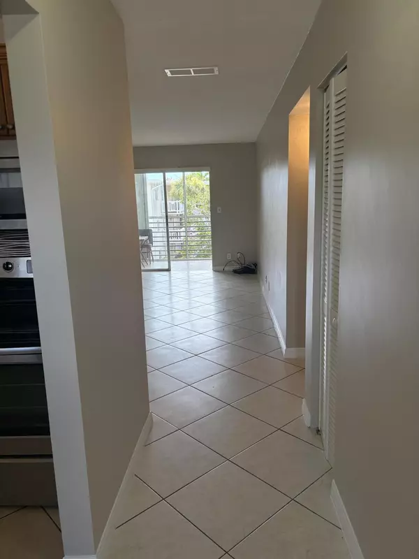 Lake Worth, FL 33461,2770 S Garden DR 304