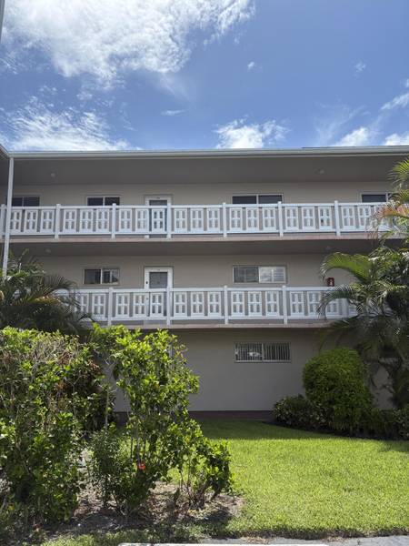 2770 S Garden DR 304, Lake Worth, FL 33461