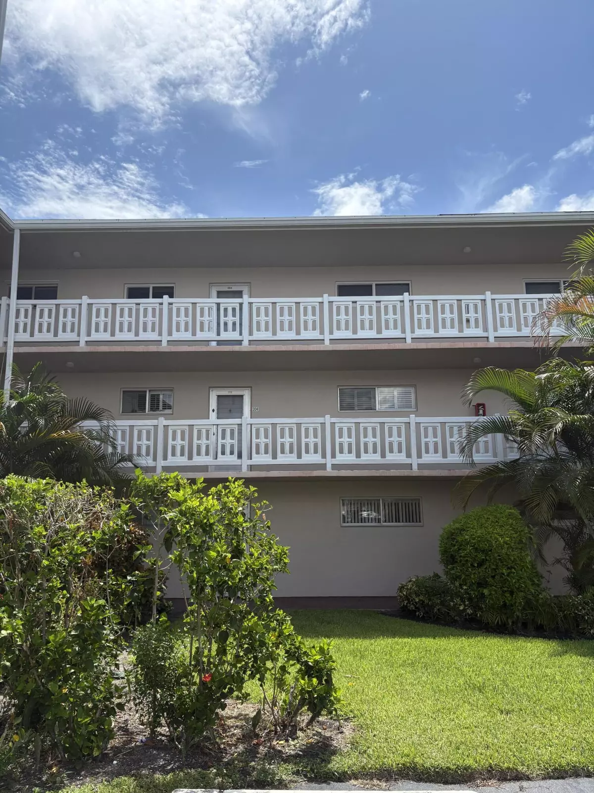 Lake Worth, FL 33461,2770 S Garden DR 304