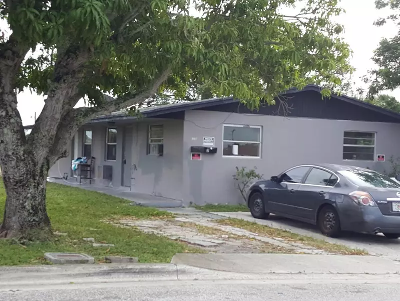 1233 Ac Evans ST 1, Riviera Beach, FL 33404