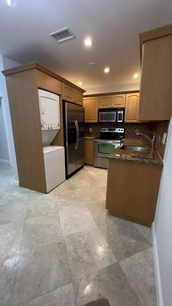 Boca Raton, FL 33433,21032 Covington DR 191