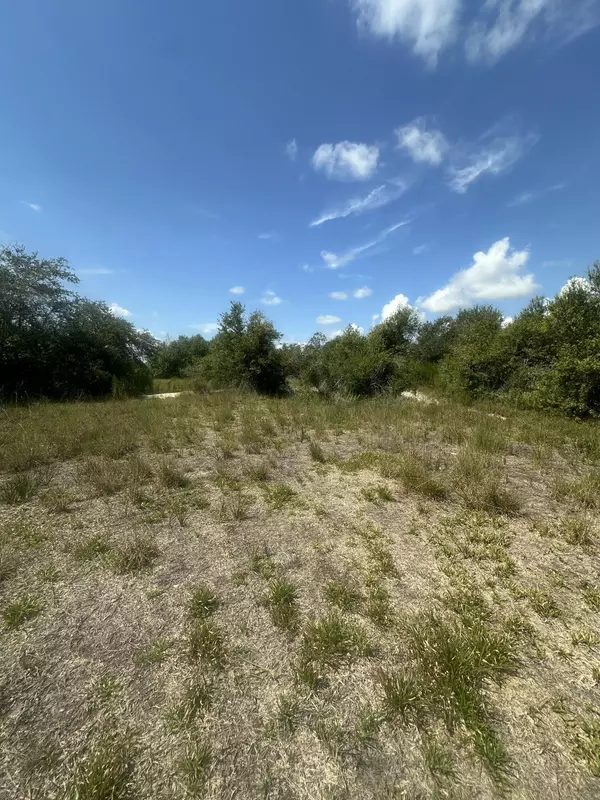 Okeechobee, FL 34972,22128 NW 258th ST