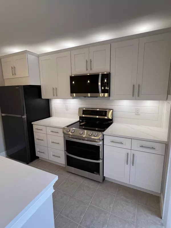 Jupiter, FL 33477,3066 30th CT