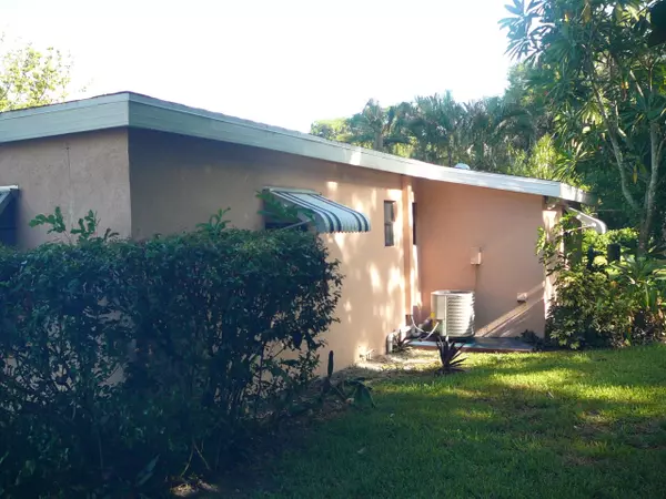 Fort Pierce, FL 34947,2101 S 33rd ST