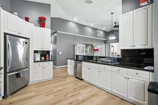 West Palm Beach, FL 33411,8402 Staniel Cay