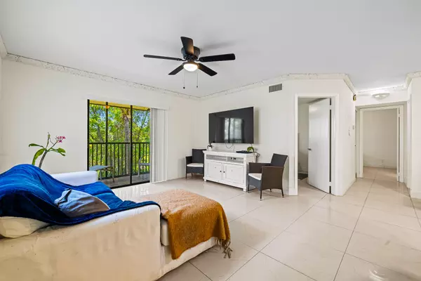 Deerfield Beach, FL 33441,610 Trace CIR 206