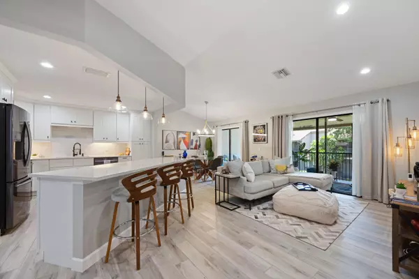 Boca Raton, FL 33486,5710 Coach House CIR F