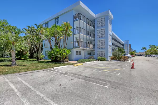 2006 S Federal HWY 205, Boynton Beach, FL 33435