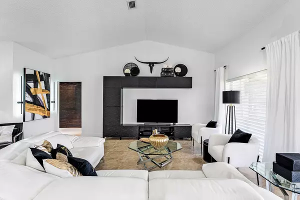 Delray Beach, FL 33484,5651 Boca Delray BLVD