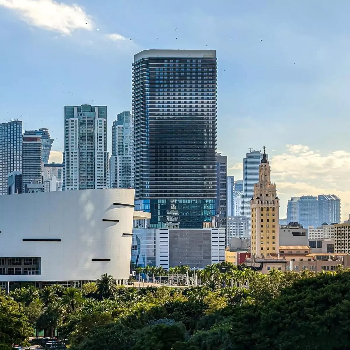 Miami, FL 33132,398 NE 5th ST 2118