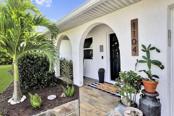 Stuart, FL 34994,1104 NW 12th TER