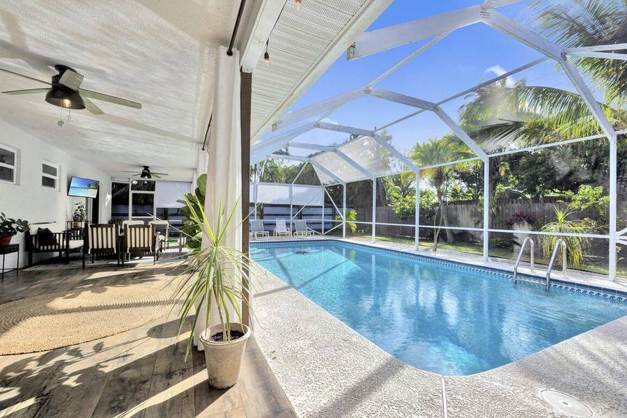 1104 NW 12th TER, Stuart, FL 34994