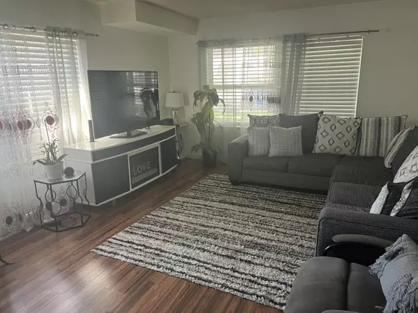 Royal Palm Beach, FL 33411,7 Amherst CT A