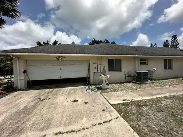 2142 Prarieview DR, The Acreage, FL 33470