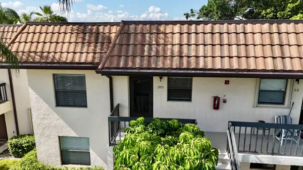 Lake Worth, FL 33467,7214 Golf Colony CT 205