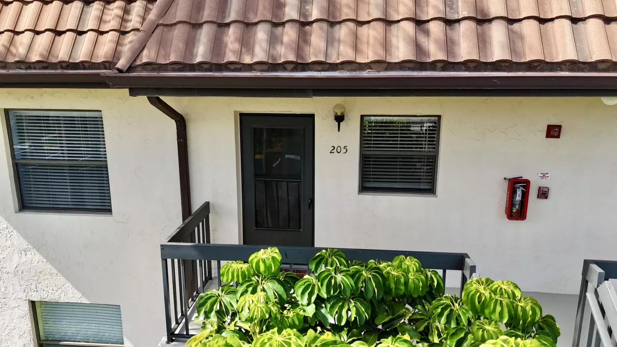 Lake Worth, FL 33467,7214 Golf Colony CT 205