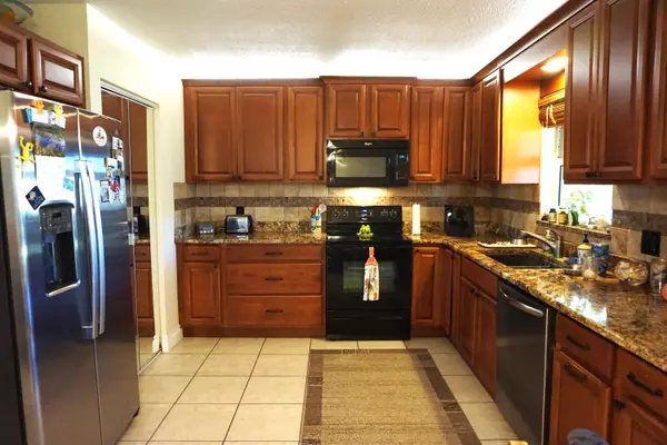 Jensen Beach, FL 34957,1699 NE 23rd TER