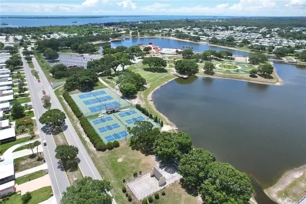 927 Cashew CIR, Barefoot Bay, FL 32976
