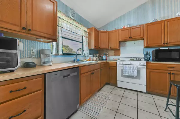 Boynton Beach, FL 33436,21 Peachtree PL