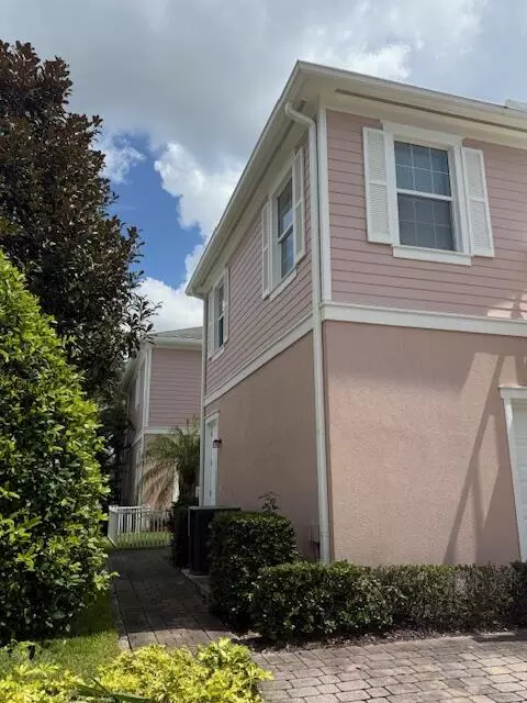 Jupiter, FL 33458,1382 Dakota DR 2