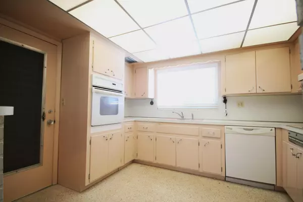 Deerfield Beach, FL 33441,1320 SE 10th ST