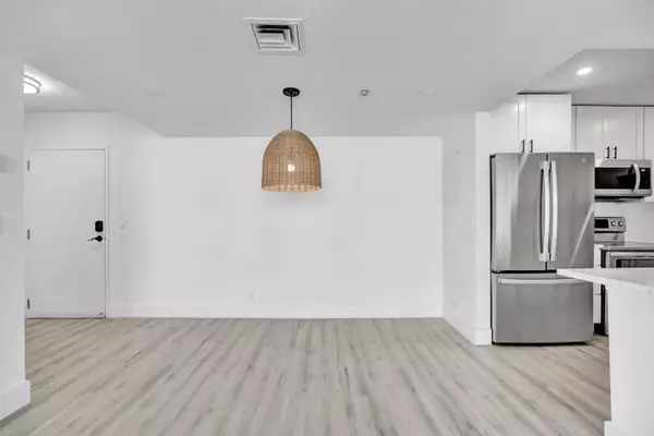 North Palm Beach, FL 33408,336 Golfview RD 1104