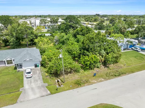 Port Saint Lucie, FL 34953,2077 SW Americana ST