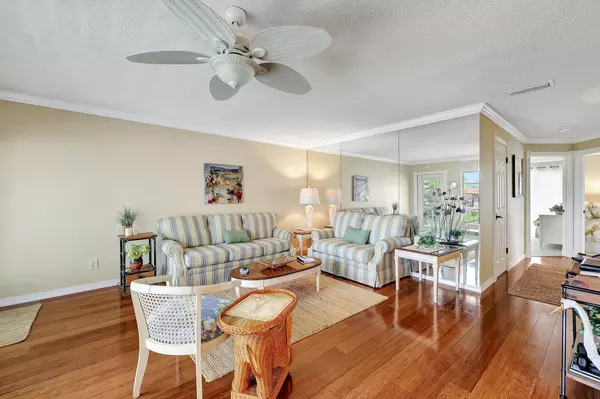 Vero Beach, FL 32962,78 Royal Oak DR 206