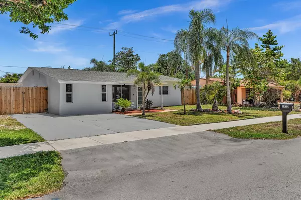 Pompano Beach, FL 33064,2920 NE 8th TER