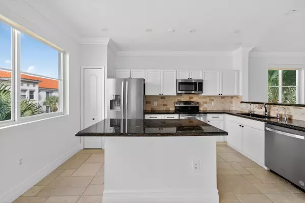 Palm Beach Gardens, FL 33410,11015 Legacy LN 304