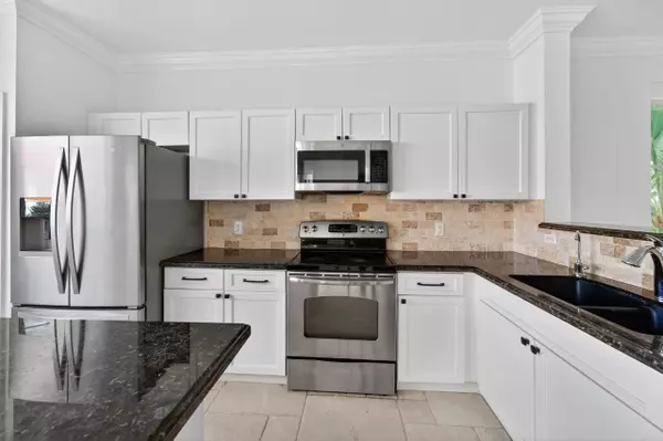 Palm Beach Gardens, FL 33410,11015 Legacy LN 304