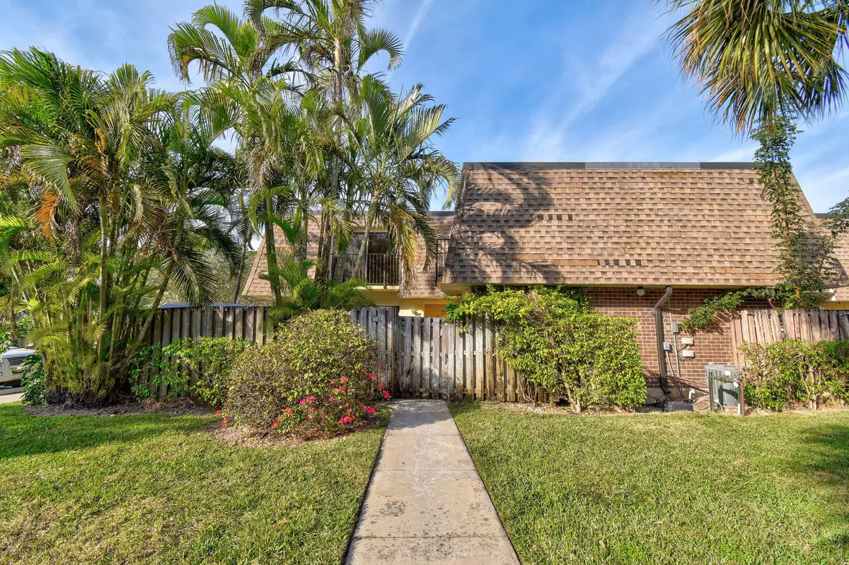 Delray Beach, FL 33445,2913 SW 22nd CIR 36d