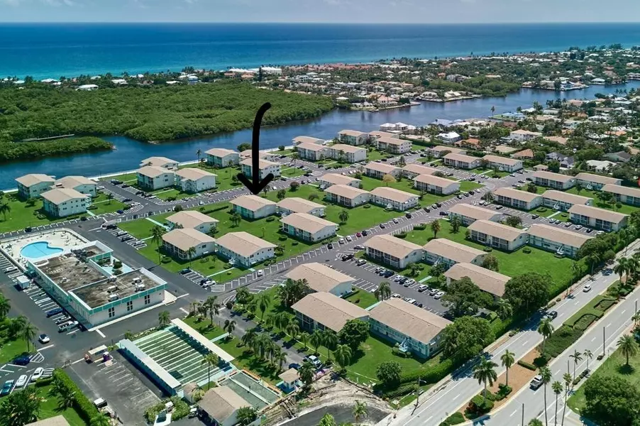 600 W Horizons 211, Boynton Beach, FL 33435