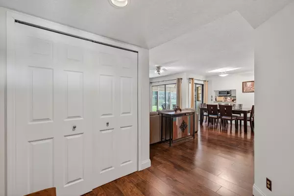 Boynton Beach, FL 33472,5823 Parkwalk DR