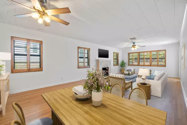 Lake Worth Beach, FL 33460,1023 S Palmway