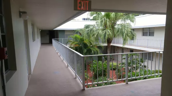 Fort Pierce, FL 34982,2302 Sunrise BLVD 201