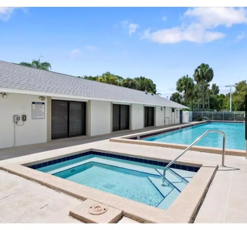 West Palm Beach, FL 33417,3618 Alder Drive DR D2