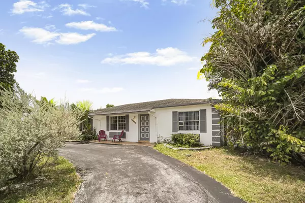 Boca Raton, FL 33434,19657 Carolina CIR