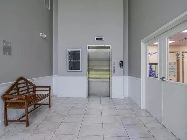 Vero Beach, FL 32960,3755 7th TER 303 A & B