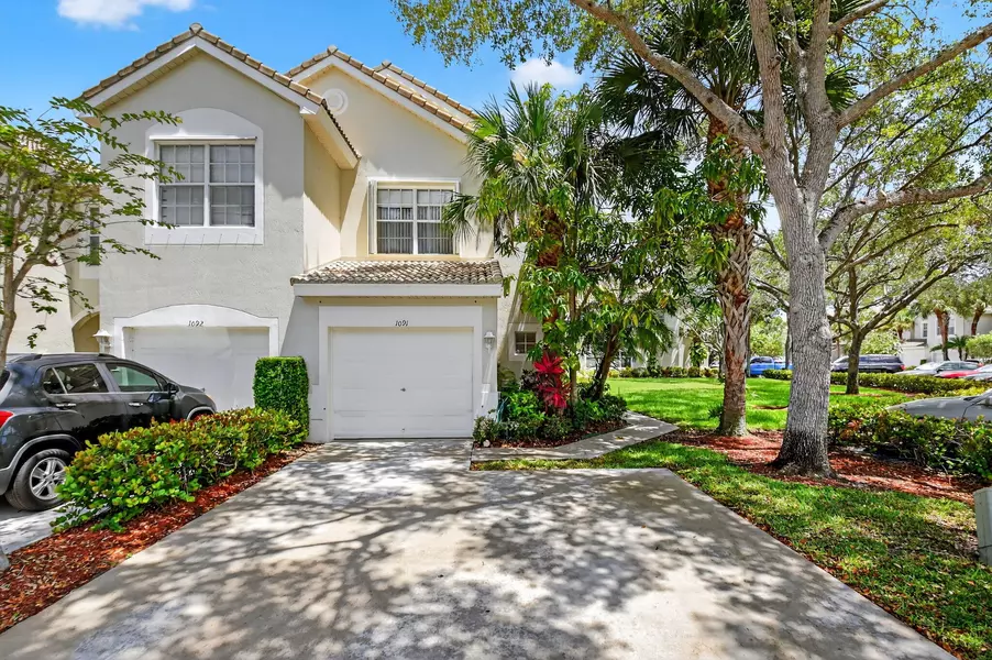 1091 Woodfield RD, Greenacres, FL 33415