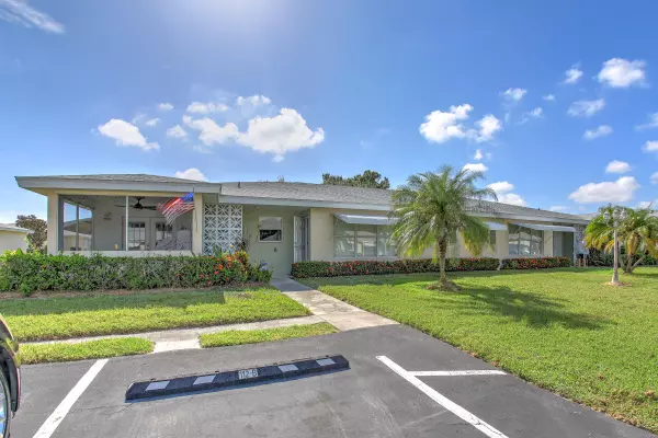 112 Lakes End DR B, Fort Pierce, FL 34982