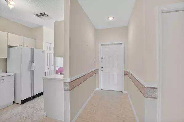 Boca Raton, FL 33428,10221 Via Hibiscus 3